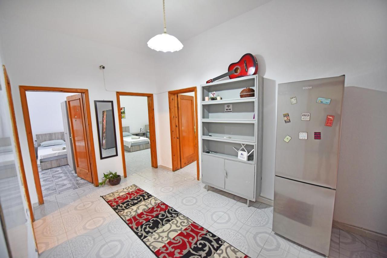 12 B&B Shkodër Eksteriør billede