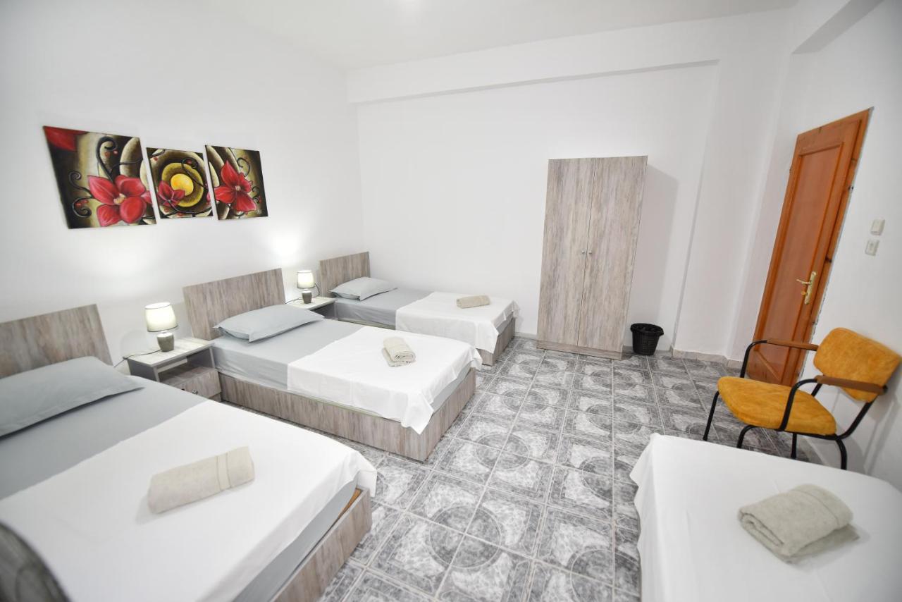 12 B&B Shkodër Eksteriør billede