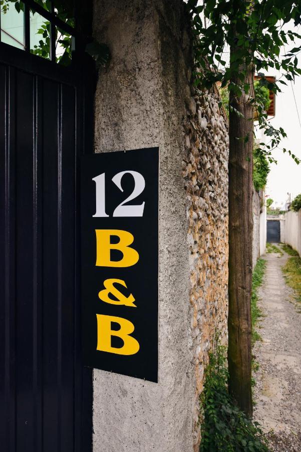 12 B&B Shkodër Eksteriør billede